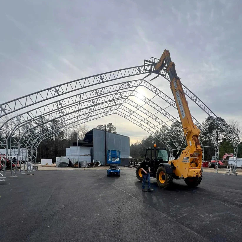 Abri CAEL PSDT-50 à double treillis en pointe – 50′ × 120′ × 23′ PVC