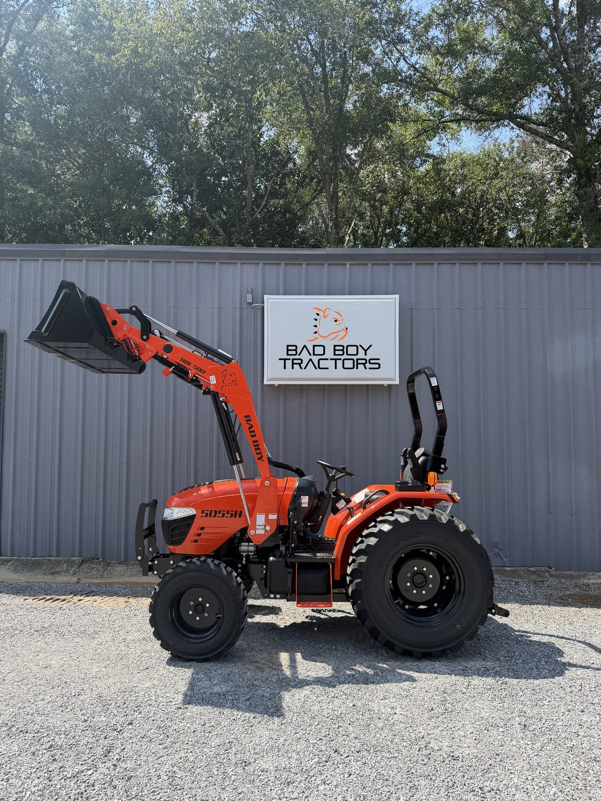 Bad Boy 5055H 55 HP Tractor (2026) - view 3
