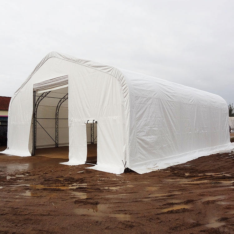 Lagerunterstand Spitzdach, Doppelbogen – 20 × 32 ft, 16 ft Firsthöhe