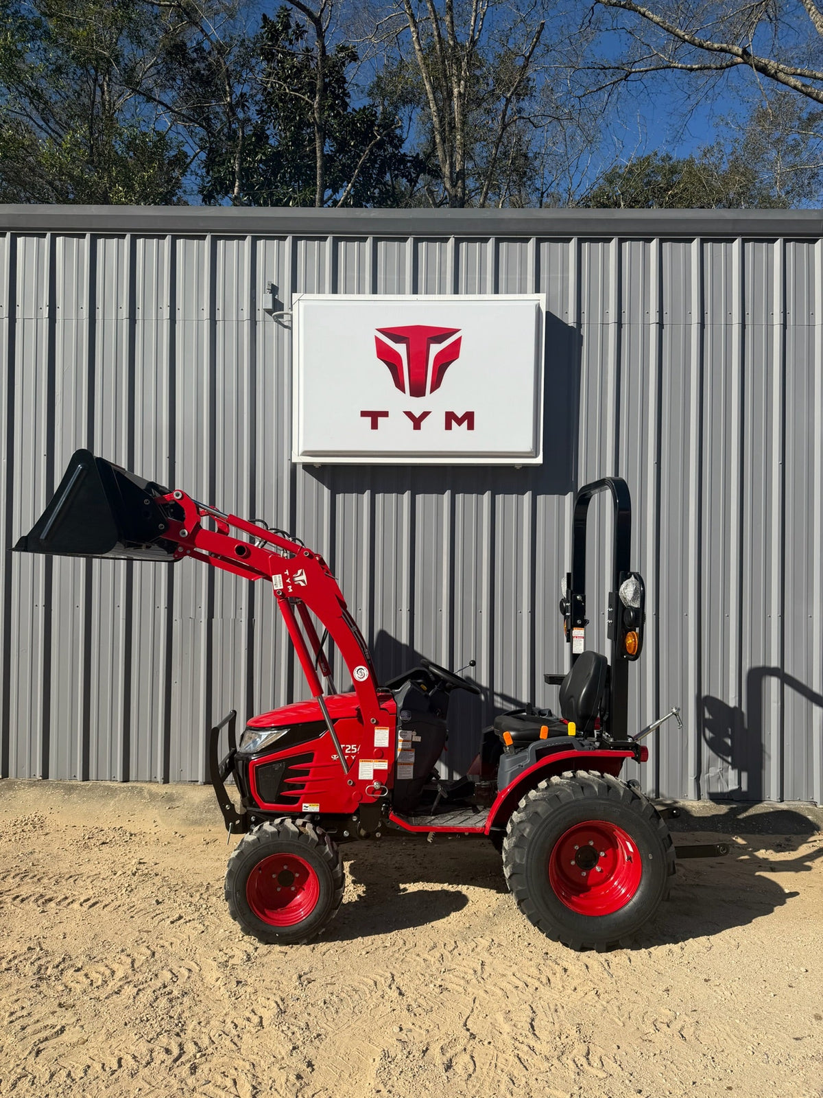 TYM T254H 23.9 HP Tractor (2026) - view 3