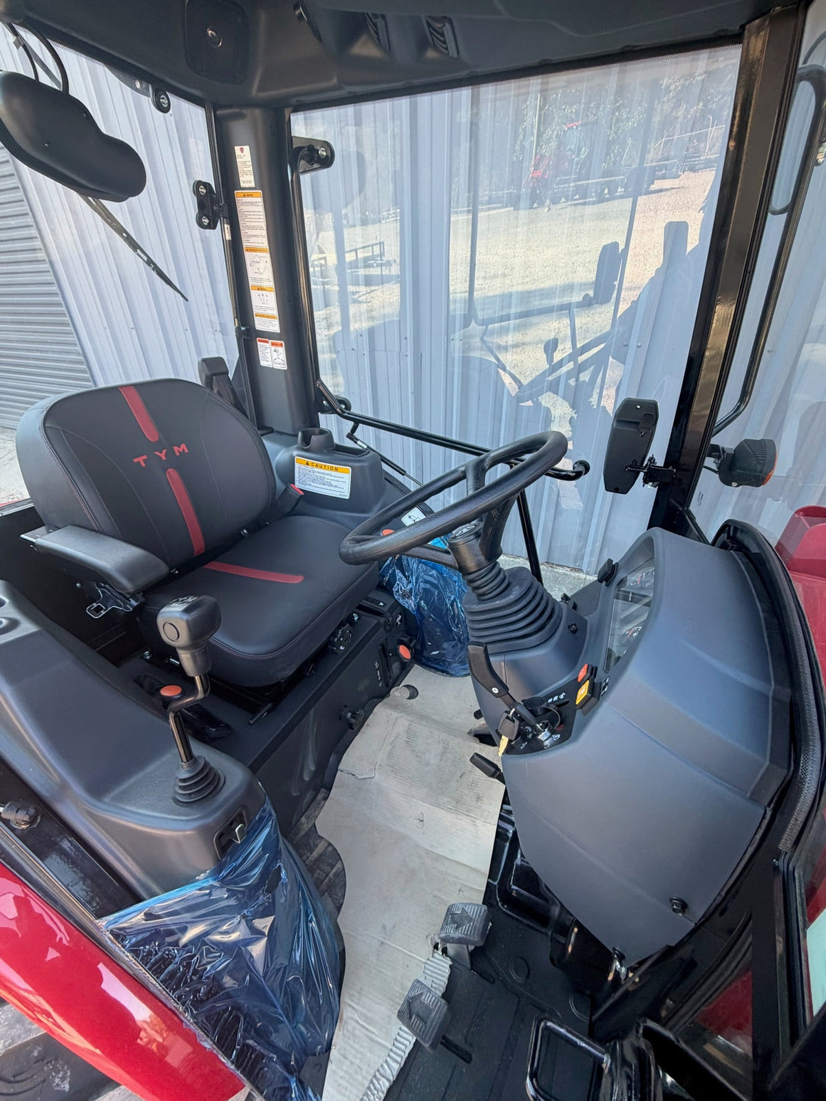 TYM T3025 Cab and Air Tractor (24 HP, 2026) - view 4