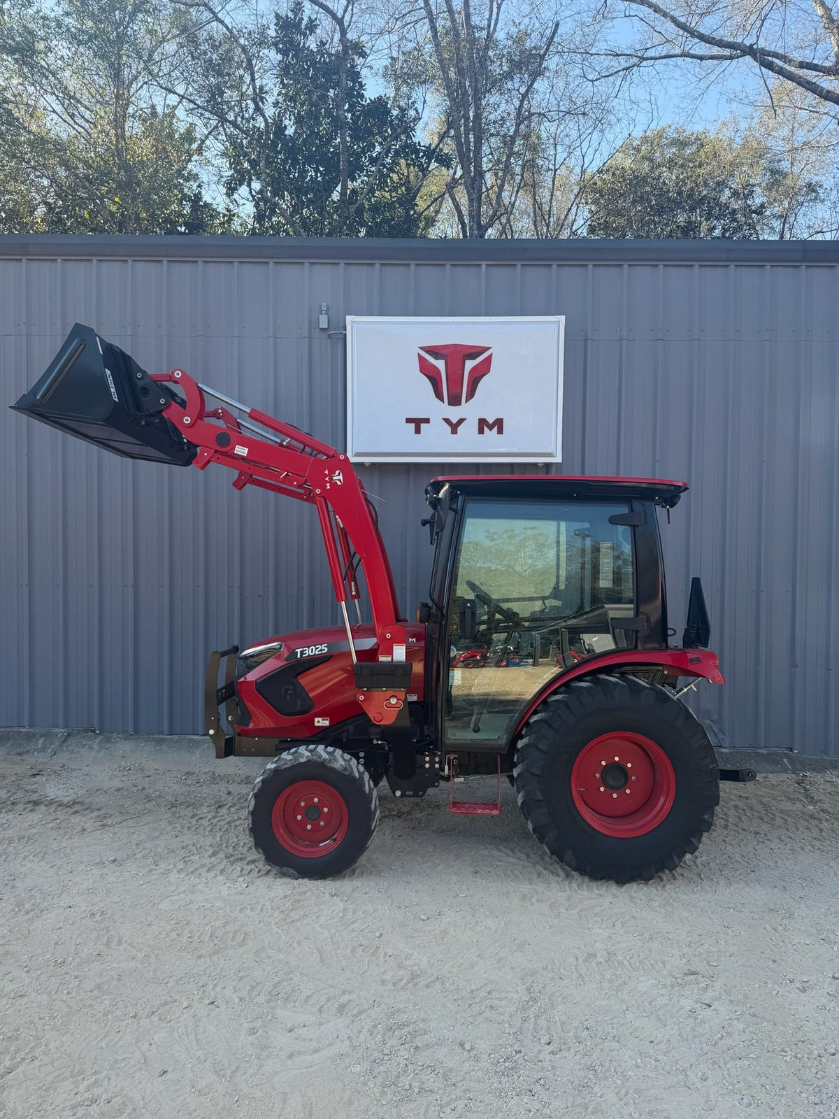 TYM T3025 Cab and Air Tractor (24 HP, 2026) - view 3