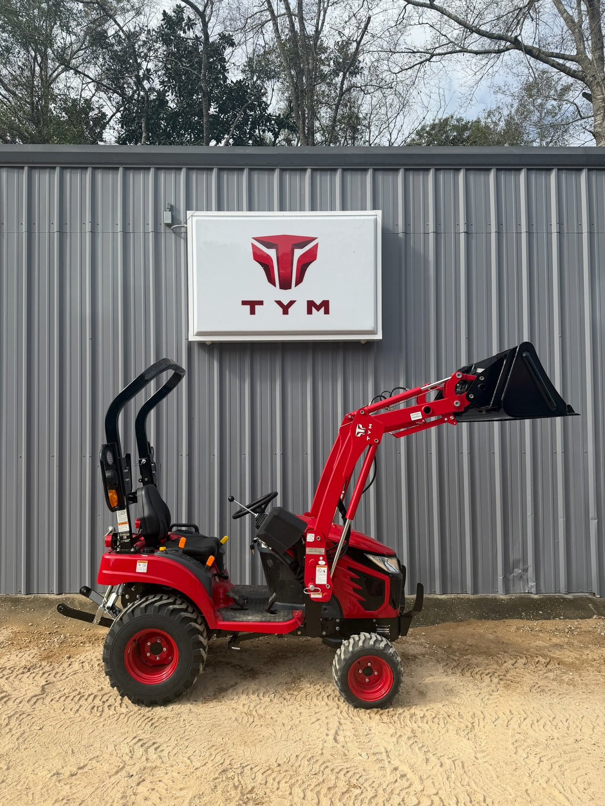 TYM T224H 21.5 HP Tractor (2026) - view 2
