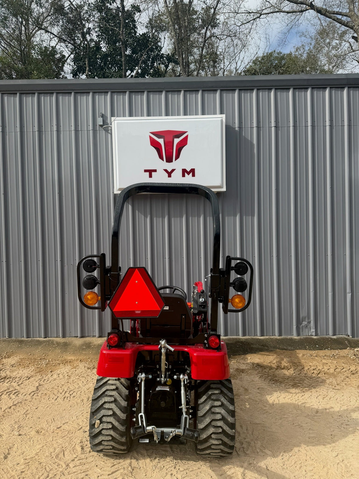 TYM T224H 21.5 HP Tractor (2026) - view 6