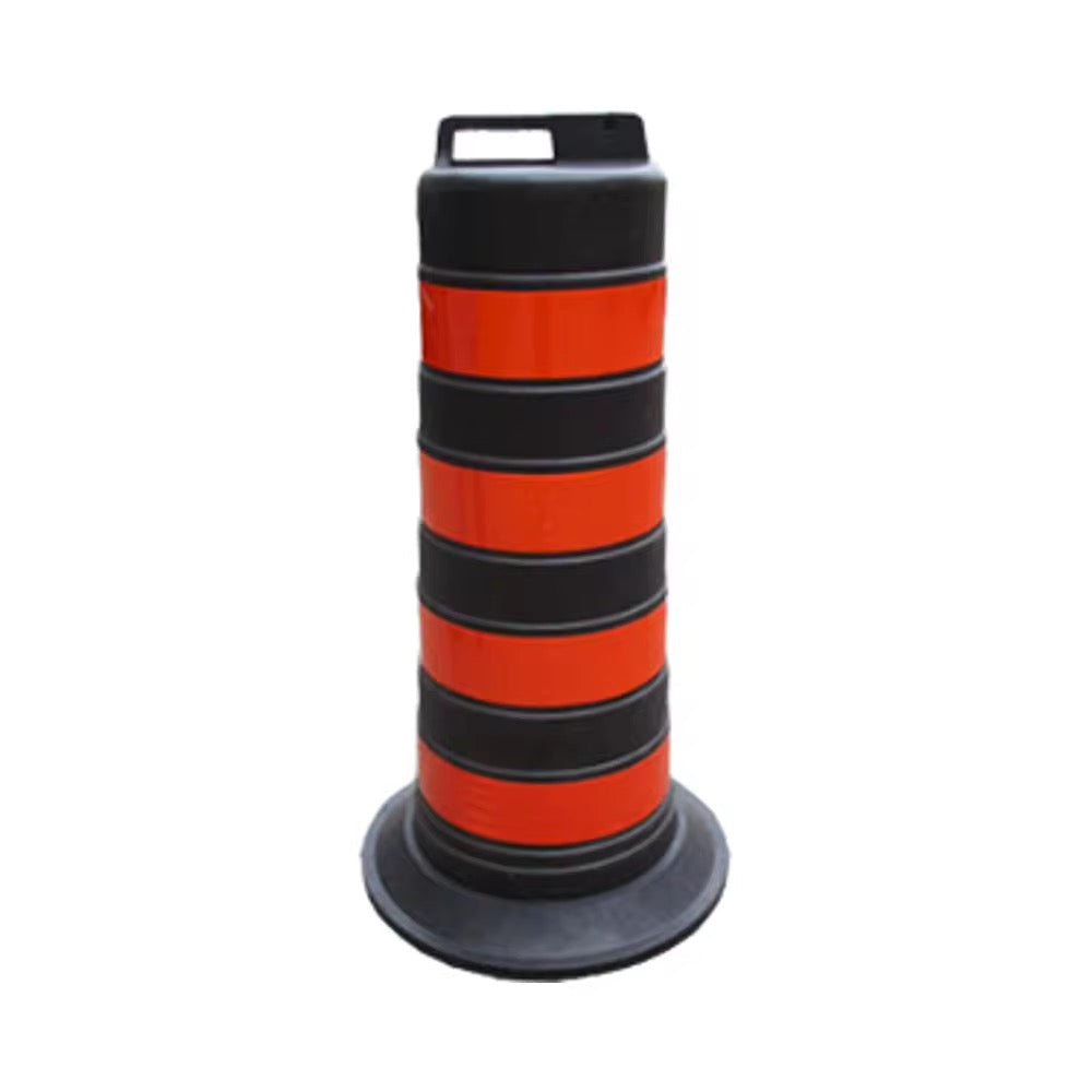 Bidons de chantier, cônes de signalisation et barrières de sécurité