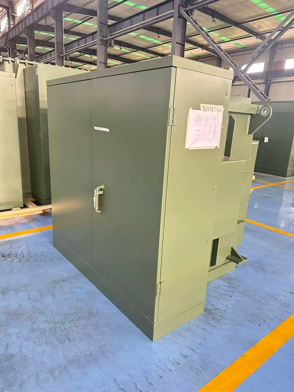 Transformateur triphasé sur socle CAEL 1500 kVA – 13.8 kV / 0.48 kV