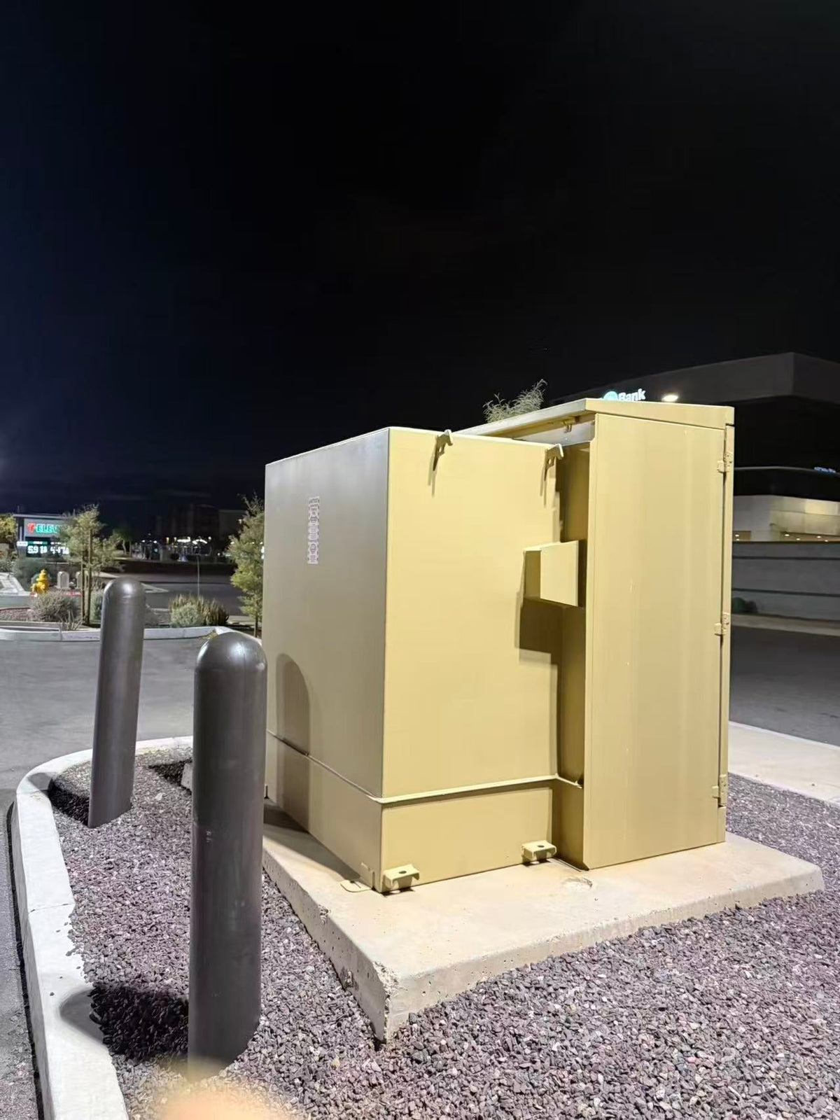 Transformateur triphasé sur socle CAEL 2600 kVA – 13.8 kV / 0.48 kV