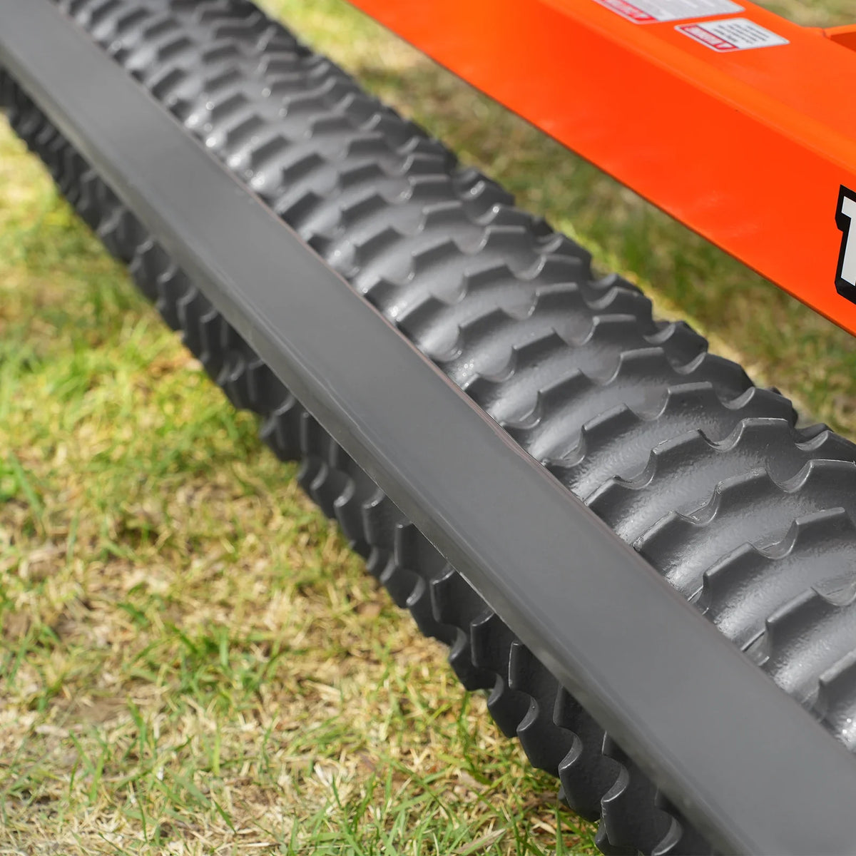 84" Cultipacker with 37 Ductile Iron Wheels, Scraper Bar Included, Category 1 and 2, 3 Point Hitch Tractor Att - view 8