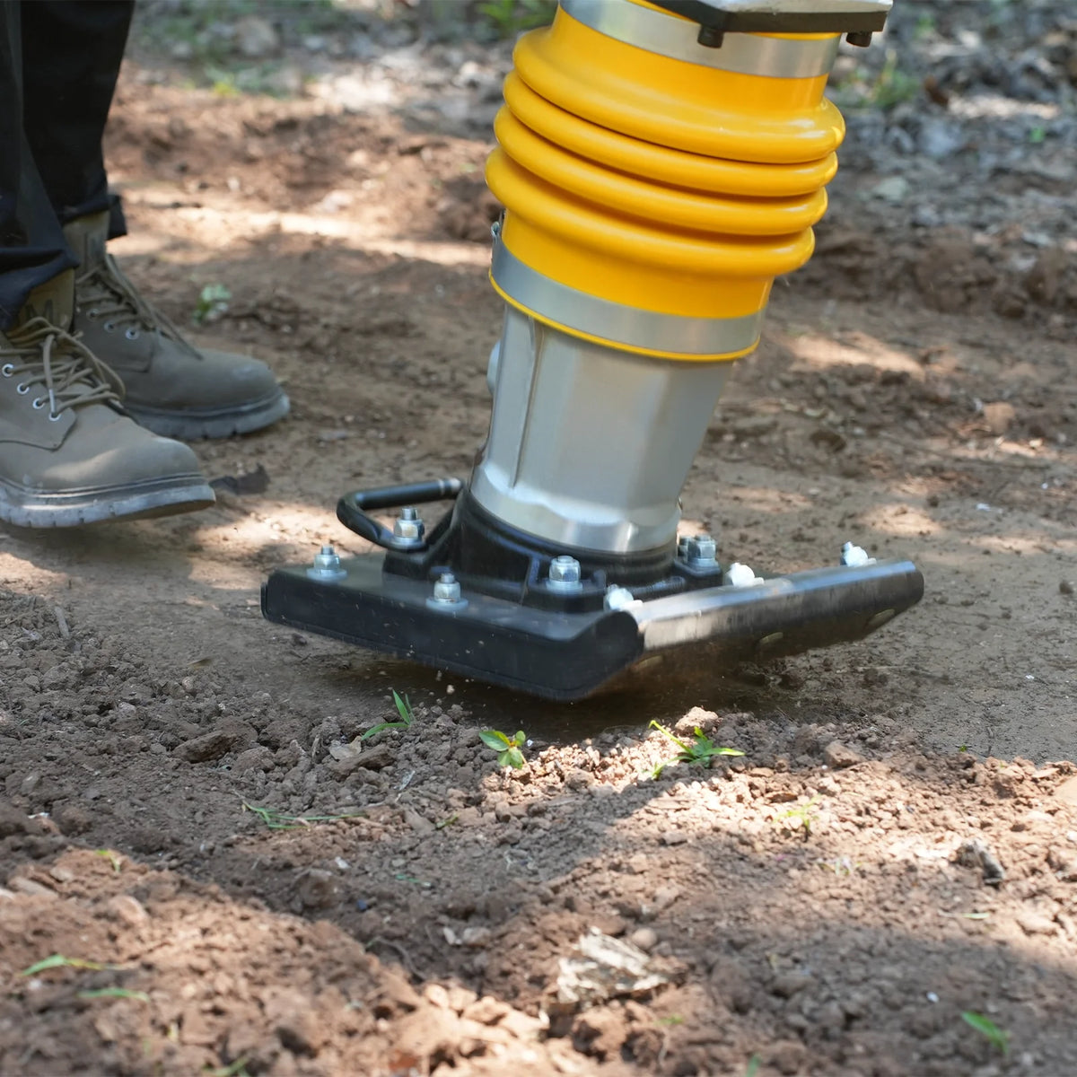 Honda GXR120 Tamping Rammer with Wheel Kit, 3150 lb Impact Force Jumping Jack Tamper Compactor for Soil, Grave - view 9