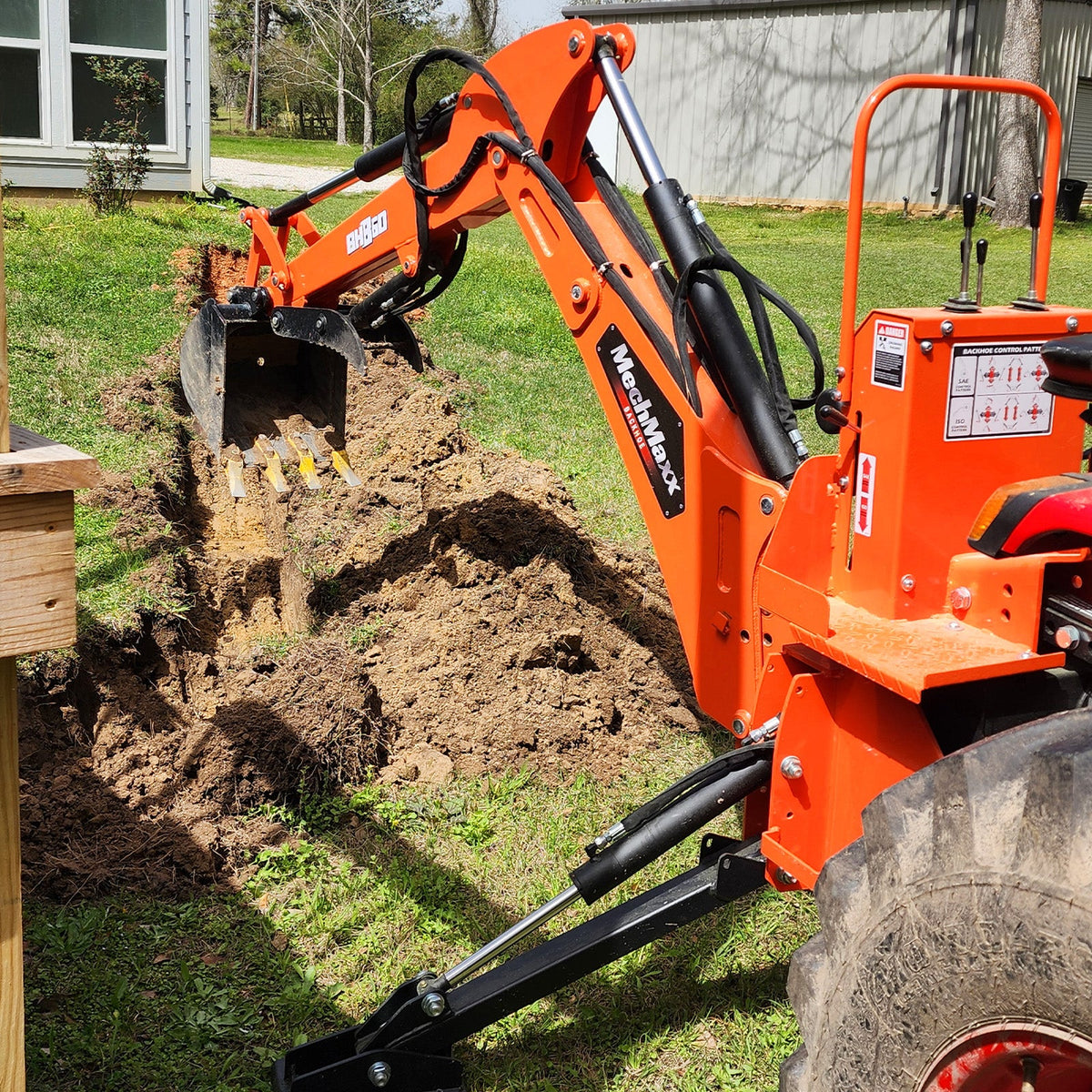 8' Tractor Backhoe Attachment, Mechanical Thumb, 15" Bucket, ISO/SAE Controls, Cat. 1 & 2, 20-100 HP, BH760M - view 5
