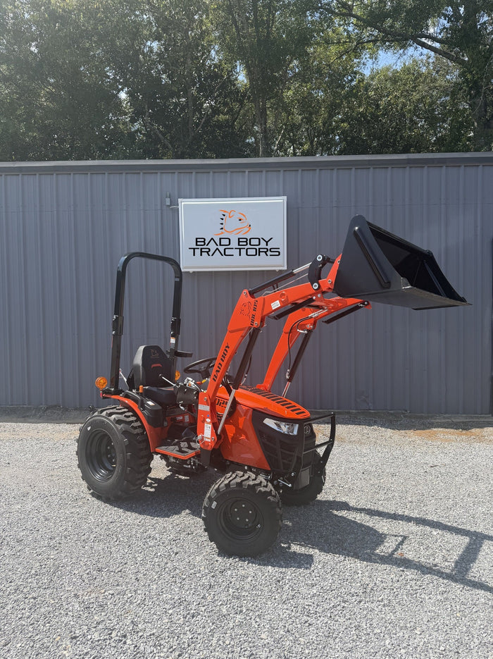 Bad Boy 1025H 25 HP Tractor