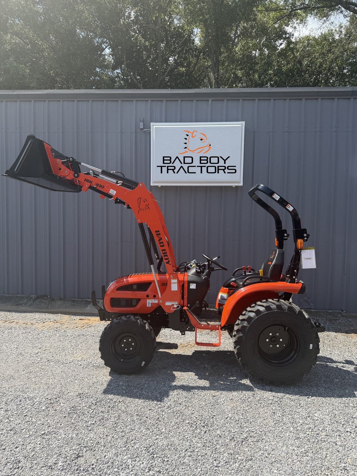 Bad Boy 3026H 25 HP Tractor (2026) - view 3