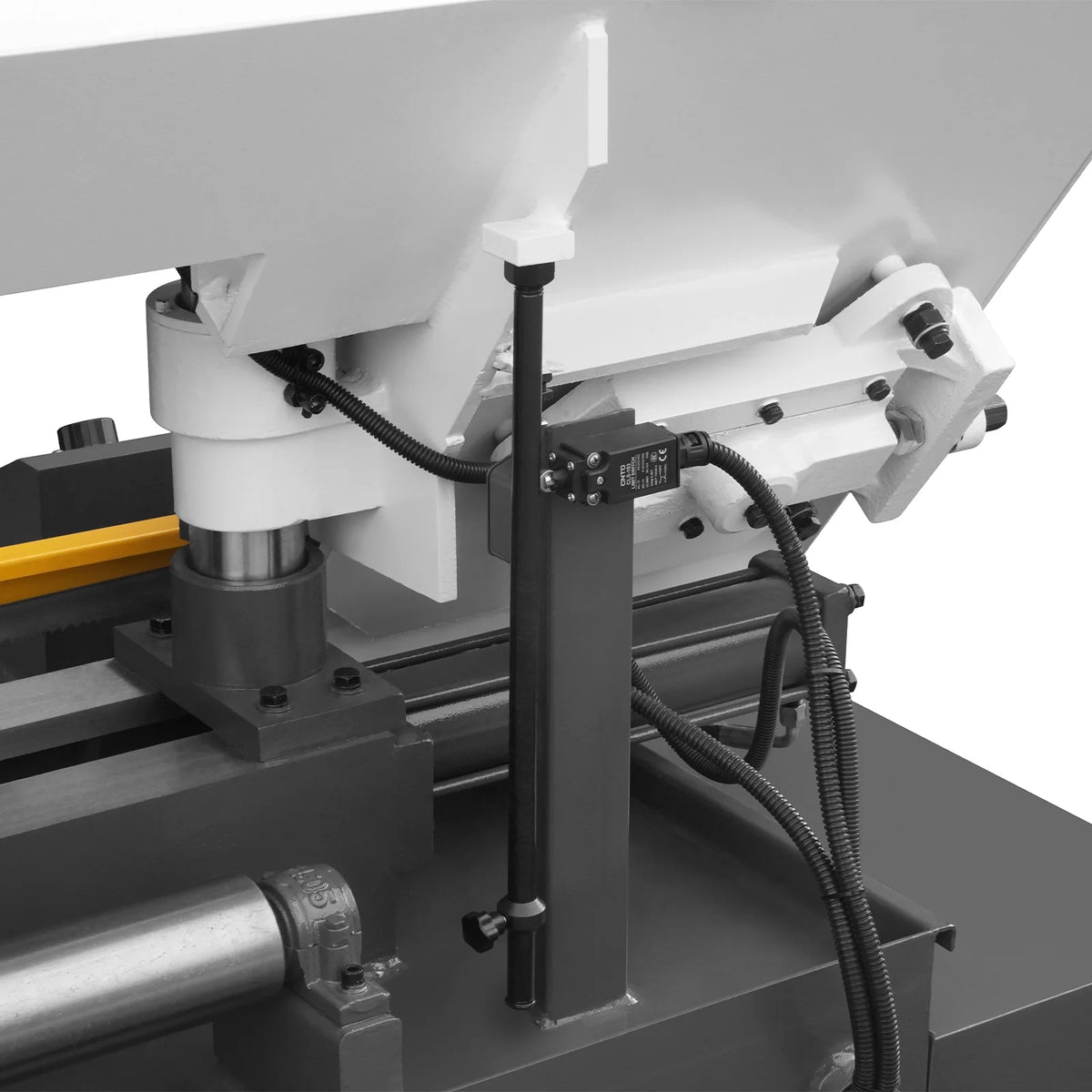 11" Double Column Horizontal Metal Cutting Band Saw, 2-Speed, Hydraulic Feed, 2.8kW Industrial Saw GH4228 - view 17