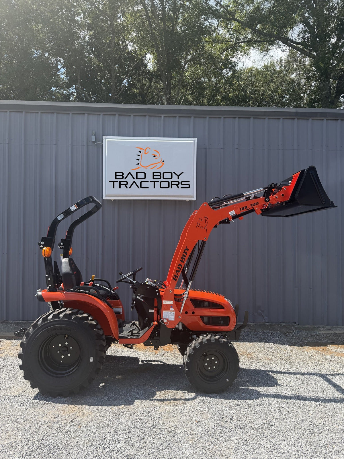 Bad Boy 3026H 25 HP Tractor (2026) - view 2