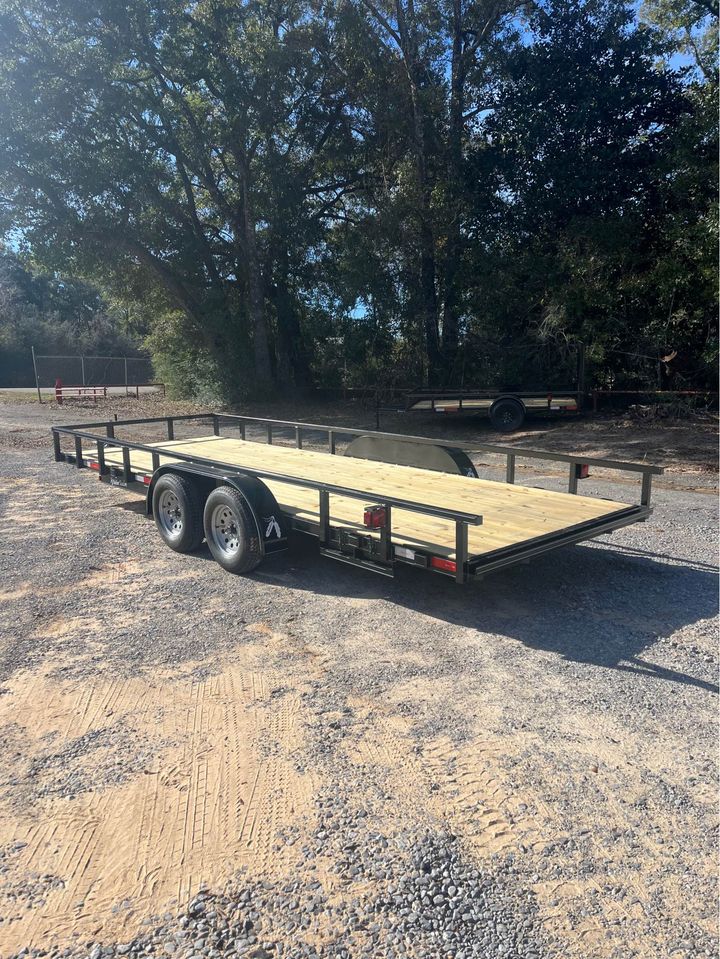83 x 20 Tube Top Tandem Utility Trailer with 5 FT Slide-In Ramps - view 4