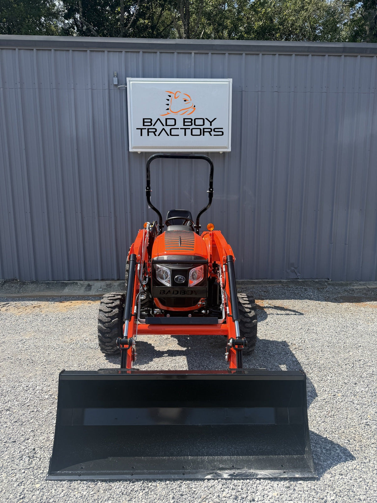 Bad Boy 4025H 25 HP Tractor (2026) - view 3