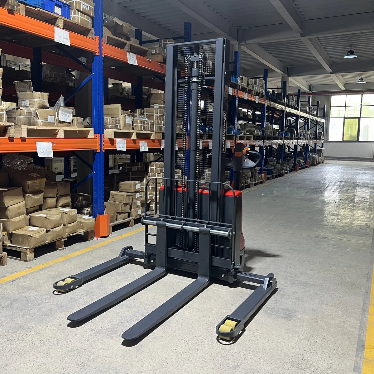 2640lbs Electric Straddle Stacker, 118" Lift, Adjustable Legs & Forks, F26-118SLA - view 2