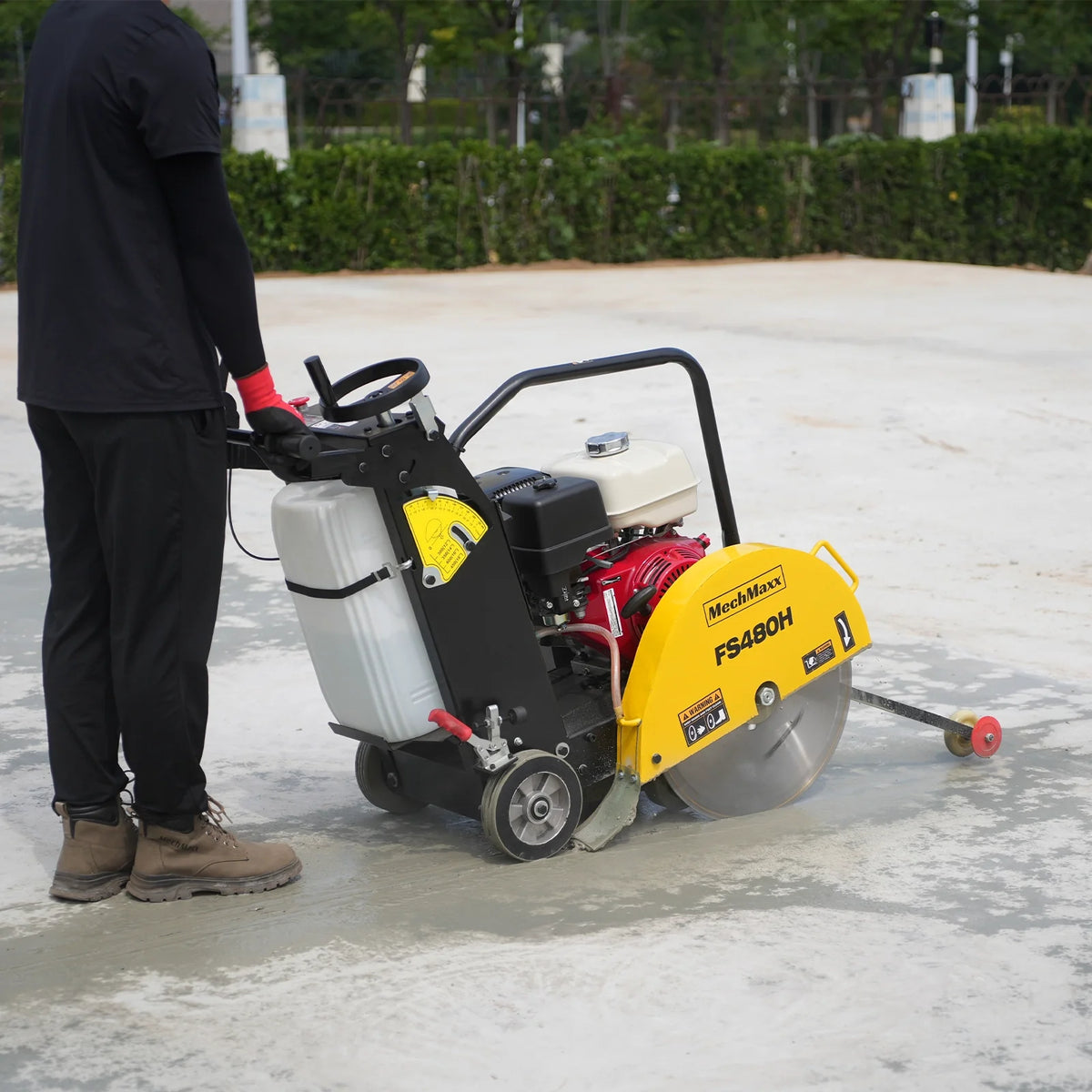Honda GX390 Walk-Behind Concrete Floor Saw, 20 in Blade, 7 in Cutting Depth, FS480H - view 9
