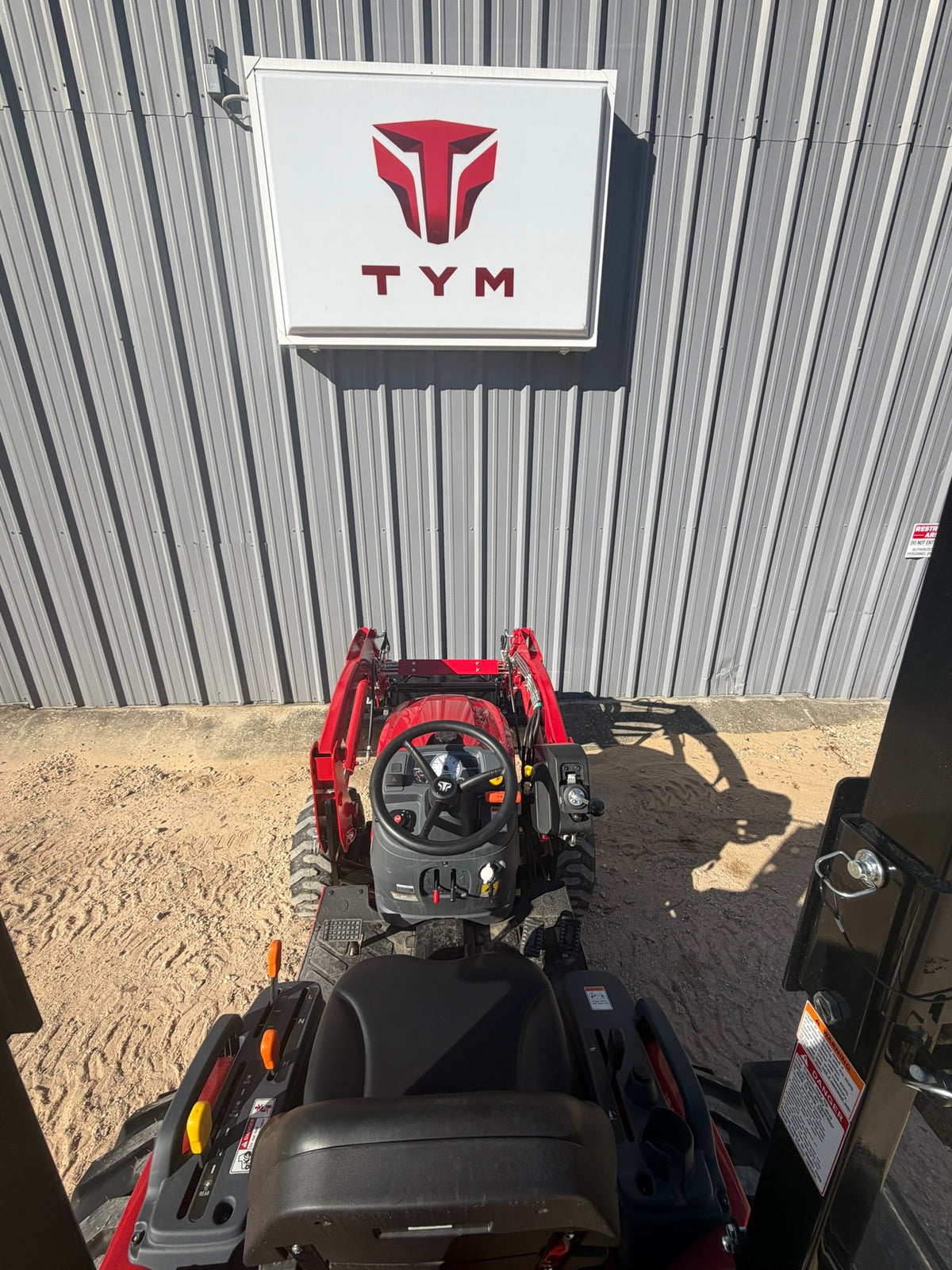 TYM T254H 23.9 HP Tractor (2026) - view 6